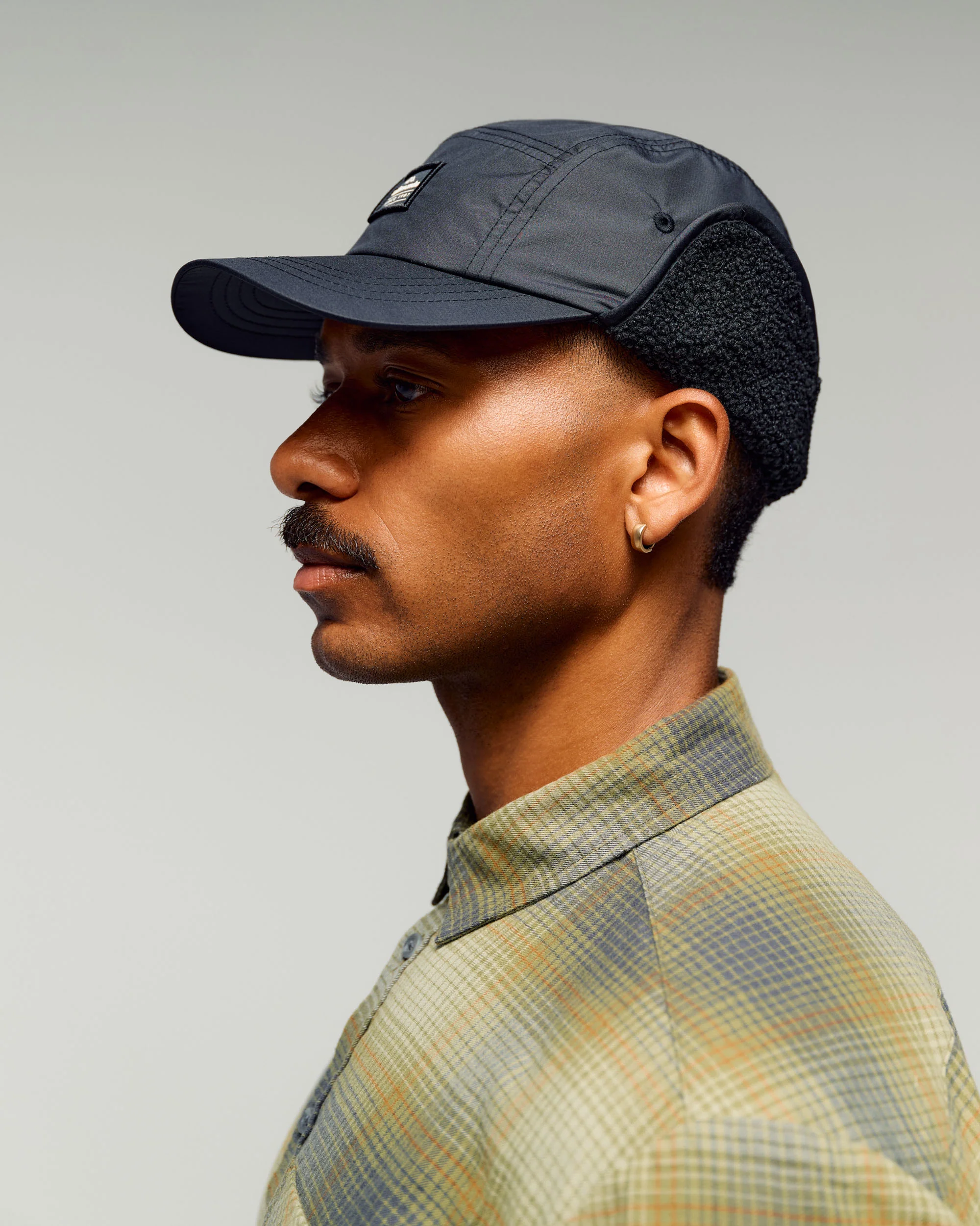 Epiq Earflap Cap - Black Stingray