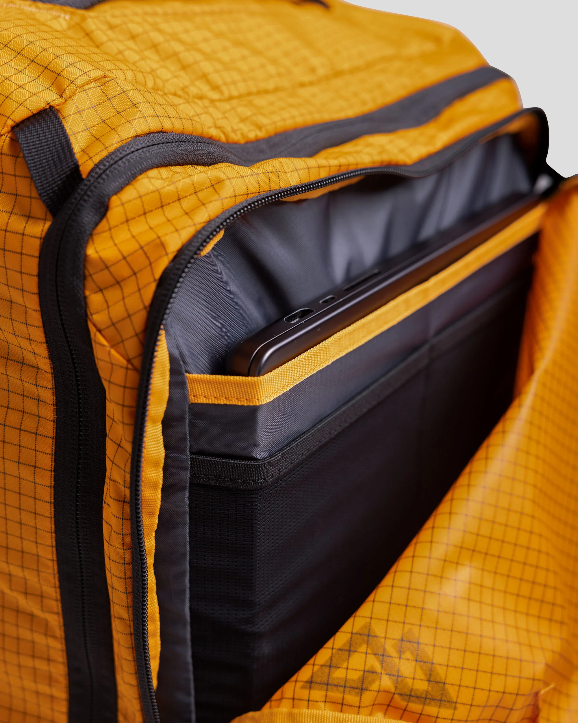 Feather Flight® Carry-On - 40L - Magma - Image 5