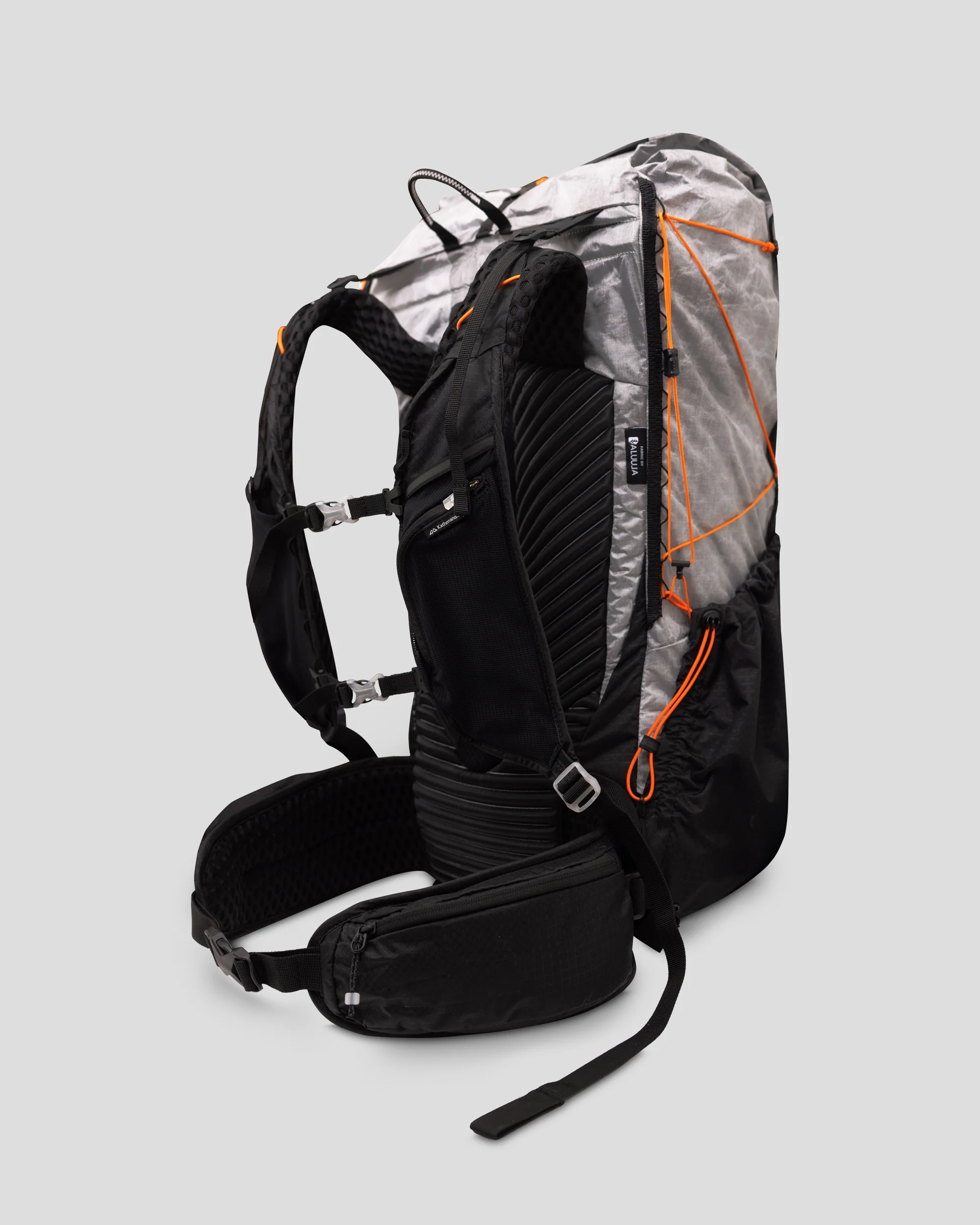 XT Series Pack - 40L - Black Stingray/Mist - Image 5